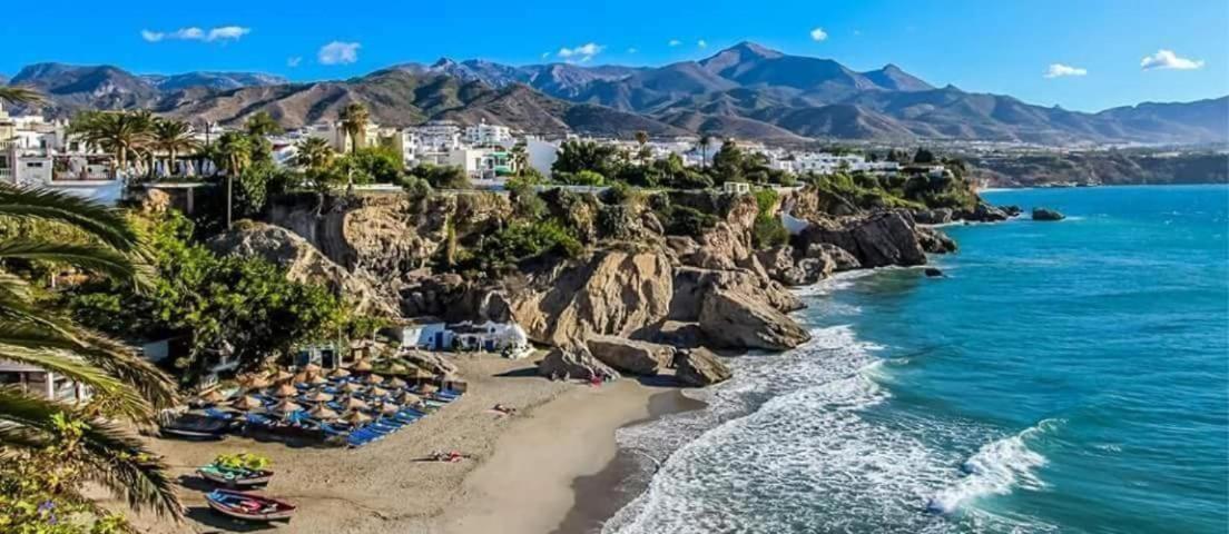 Casa Con Terraza Privada Villa Nerja Bagian luar foto